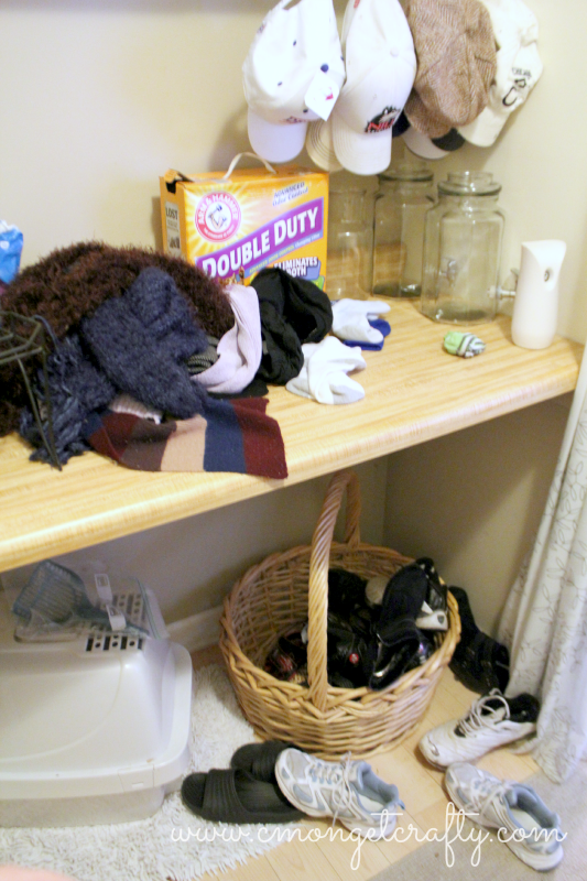 cmongetcraftyfoldingbeforetitles - C'mon Get Crafty Even a small mud room or laundry space can be made over pretty!