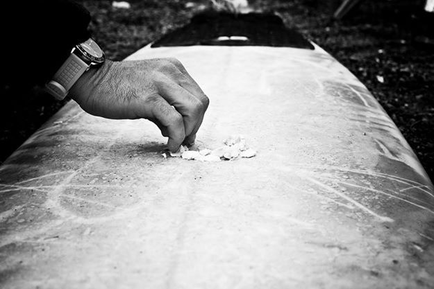 cmongetcrafty-make-chalk1 - C'mon Get Crafty DIY Sidewalk Chalk