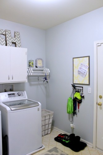 Cmon Get Crafty LRMO 014 - C'mon Get Crafty Organize your laundry room with these easy fixes! A little paint and some small changes make a mudroom makeover you'll love!