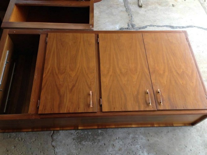 Cmon Get Crafty LRMO 08 - C'mon Get Crafty Organize your laundry room with these easy fixes! A little paint and some small changes make a mudroom makeover you'll love!