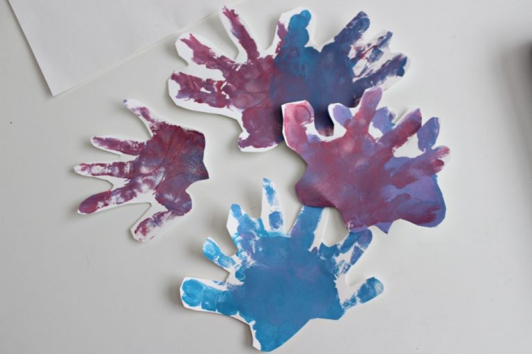 Handprint Bouquet and Pretty Gifts from #Soufeel