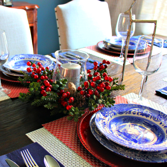 How to Create a Simple Holiday Tablescape
