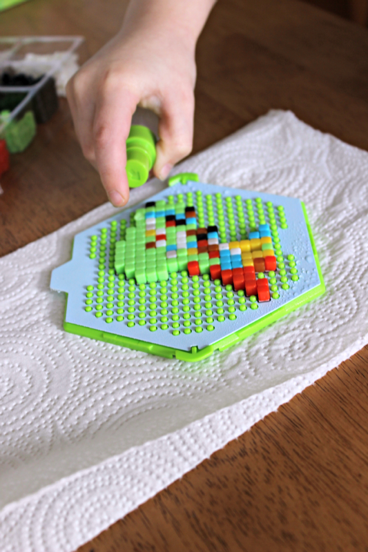 CGC Qixels 03 - C'mon Get Crafty Tech-Free Entertainment for Kids