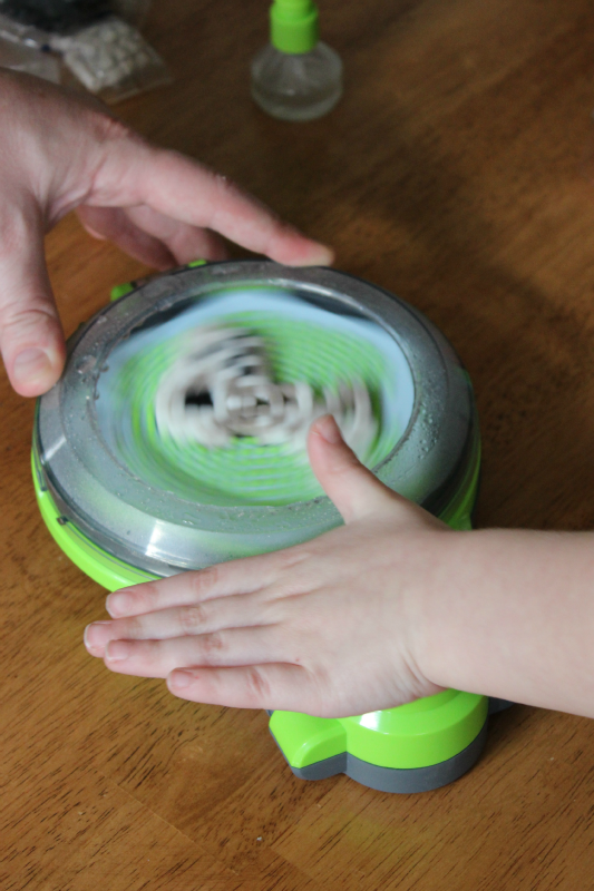 CGC Qixels 07 - C'mon Get Crafty Tech-Free Entertainment for Kids