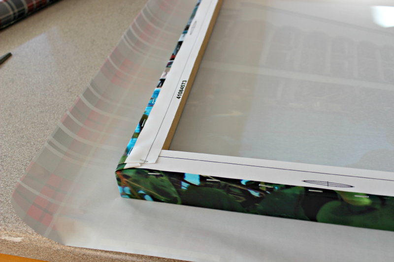 Update art for Christmas