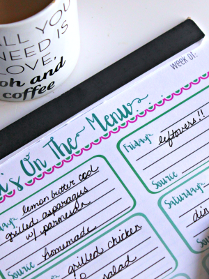 Make healthy choices all week by starting off with a cup of coffee and a menu plan! #IDSimplyPure #ad
