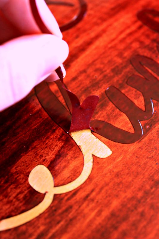 This music lyric art is SO EASY to create! Check out my tutorial to find out how to custom make your own, using any lyrics you like!