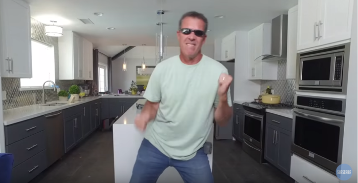 Tracy dancing in Macklemore parody for Brother vs Brother - C'mon Get Crafty Ever watch HGTV and want to ask questions? What if you got to ask an HGTV contractor all about home renovations and insider tips? I did!