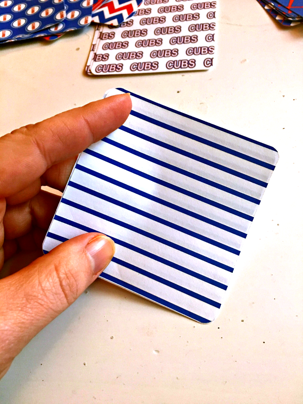 Jan Destash craft paper square - C'mon Get Crafty Check out an easy way to create paper flowers or pinwheels!