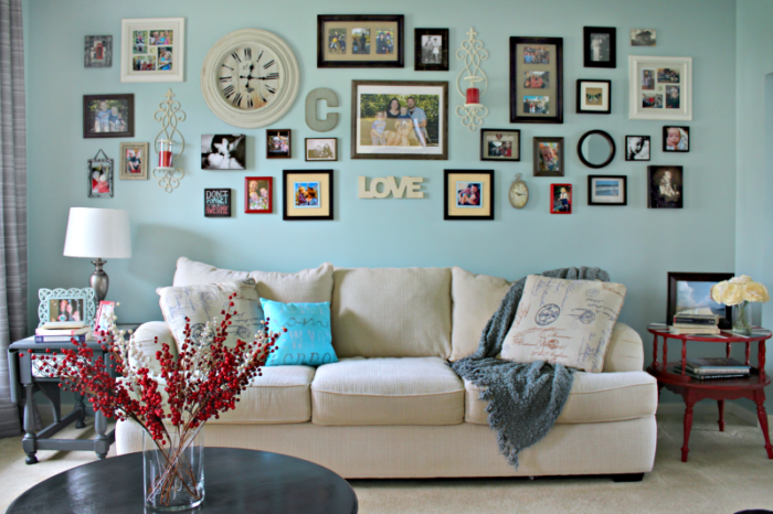 Tips for Updating a Bland Gallery Wall {Crafty De-Stash Challenge}