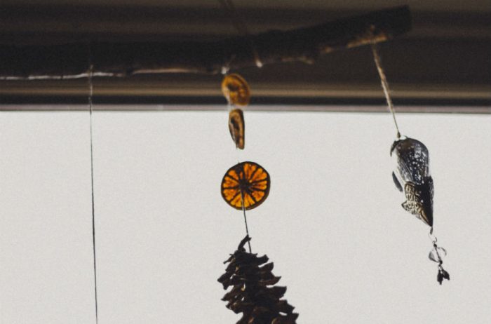 Check out this list for some fall crafts that make decorating for autumn easy. People who aren’t used to crafting all the way to people who craft for a living will love these projects. Spend an afternoon creating these and your home will be ready to welcome fall in no time.