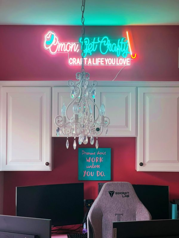 Manhattan Neons Custom Sign Hung and On - C'mon Get Crafty C'mon Get Crafty Neon Sign from Manhattan Neons, hung in craft room